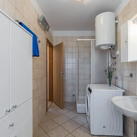 Pinta Mit Grossem Garten Appartement
